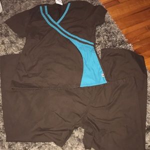 Urbane scrub set brown/turquoise XS topXSP bottom